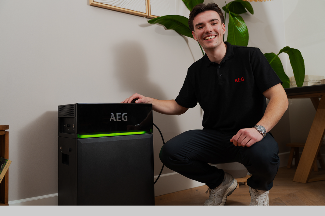 Thuisbatterij voor Zonnepanelen: Waarom AEG SolarCube de Slimme Keuze Is